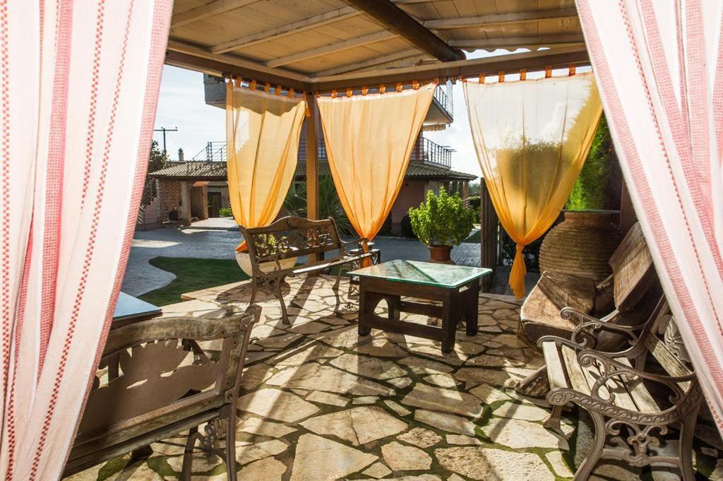 Cozy Flats In An Olive Grove By The Sandy Beach Kánalos Esterno foto