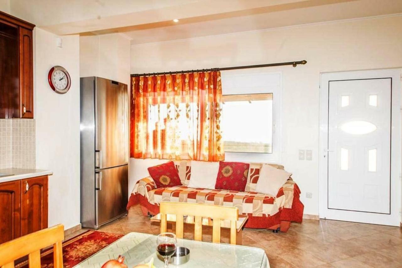 Cozy Flats In An Olive Grove By The Sandy Beach Kánalos Esterno foto